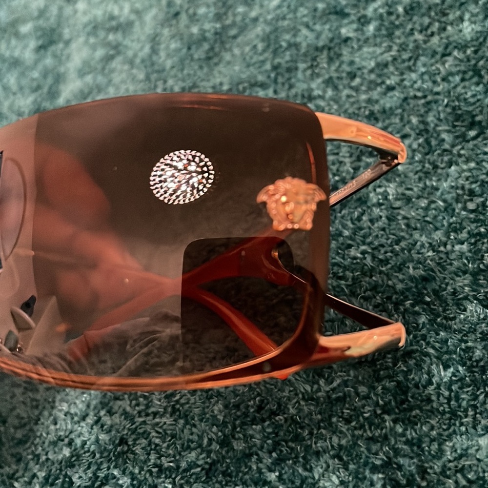 Versace sunglasses - Picture 3 of 7